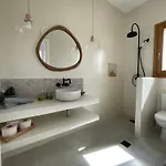 بيت للعطل Gaia House كريس أكتي